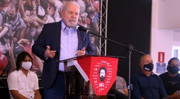 Lula: O país não tem governo. Bolsonaro não cuida da economia, do emprego, da saúde 