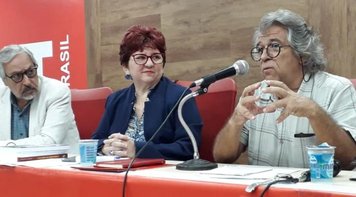  CUT realiza debate sobre tecnologia no trabalho e proteção a trabalhadores 