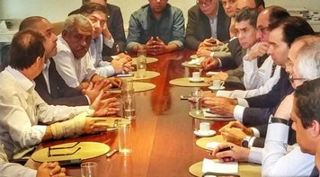 CUT e centrais sindicais conseguem compromisso de presidente da Câmara contra a MP 873 