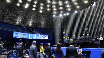 Senado adia votação da reforma para esta quarta 25. Ato das centrais também foi adiado 