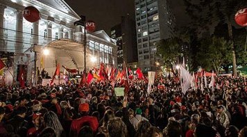 Com artistas pela democracia, CUT e demais centrais fazem 1º de Maio histórico