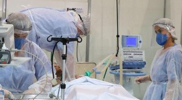 Bolsonaro comete crime ao revogar portaria que incluía Covid como doença ocupacional