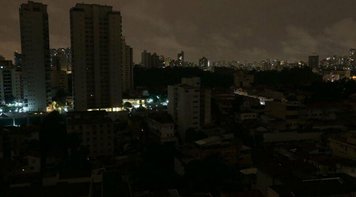 Apagão no Amapá é culpa de empresa privada, mas conserto é feito pela Eletrobras