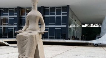 STF começa a julgar este mês ações que podem retirar mais direitos trabalhistas