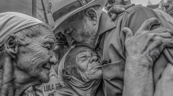 Fundação Internacional de Direitos Humanos concede prêmio a Lula 