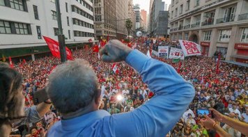 Em carta, Lula denuncia farsa do Judiciário para mantê-lo preso