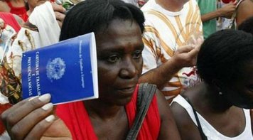 Desemprego maior entre negros é indicativo de que o preconceito aumenta