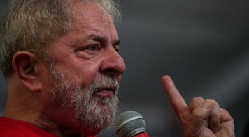 Julgamento do pedido de liberdade de Lula no Supremo é adiado