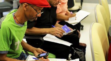 Governo quer pagar só R$ 600 para quem não recebeu o seguro-desemprego