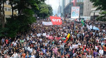 CUT e demais centrais sindicais voltam às ruas com os estudantes no dia 30 em defesa da educação 