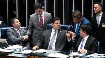 Plenário do Senado aprova reforma da Previdência no primeiro turno de votação