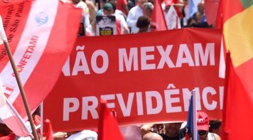 Em assembleia nacional, trabalhadores rejeitam reforma de Bolsonaro e organizam mobilização