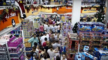 Mais de 31% das vagas abertas no comércio varejista são de trabalho intermitente 