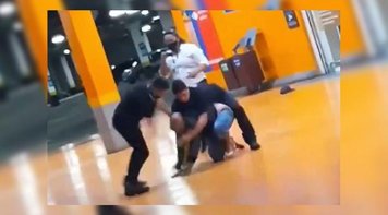 Homem negro é espancado até a morte por seguranças de Carrefour em Porto Alegre