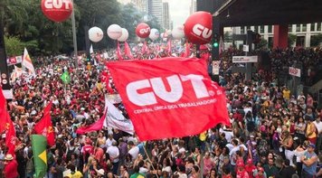 TST dá aval para desconto de taxa sindical aprovada em assembleia