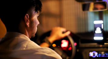 Aumenta o número de jovens formados em empregos que exigem menor qualificação