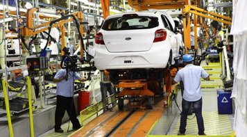 Brasil perde R$ 3 bi em arrecadação e 119 mil empregos com fim da Ford, diz Dieese