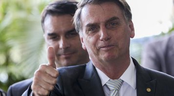 STF envia à PGR ação contra Bolsonaro por uso do governo para defender Flávio