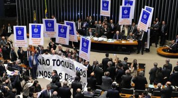 Sindicalistas e especialistas defendem aprovação do Estatuto do Trabalho