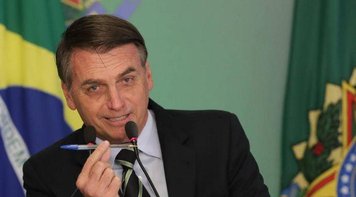 Em troca do auxílio, governo quer cortar verba do SUS, da educação e outras maldades