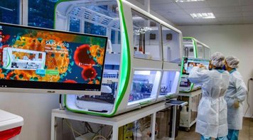 Brasil ultrapassa 157 mil mortes e 5,3 milhões de casos de Covid-19