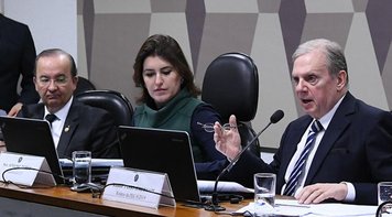 Texto da reforma da Previdência é aprovado na CCJ do Senado e segue para plenário