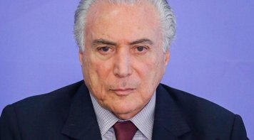 Site Poder360 contabiliza 29 senadores contra a reforma trabalhista e 21 que não opinaram