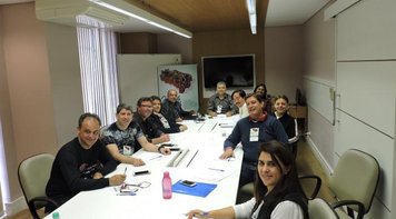 Trabalhadores do BMB definem pauta de reivindicações específicas