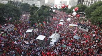 Vamos continuar nas ruas em defesa nos nossos direitos e da democracia