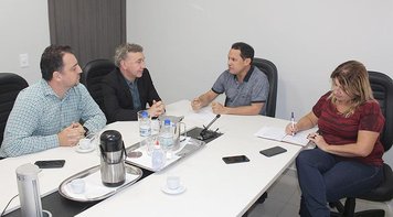 Superintendente comercial do BB em Rondônia vai ao Sindicato