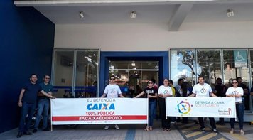 Sintraf-AP promove ato pelos 157 anos da Caixa 100% Pública