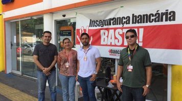 Sindicato fecha agência para que bancários possam ter atendimento médico
