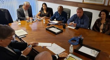 Financiários reivindicam regulação de trabalho aos finais de semana