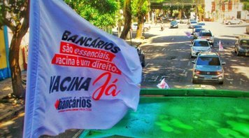 Do luto à luta: Bancários e bancárias saem em carreata por Vacina Já