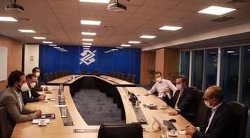 Sindicato trata de contratações, vacinação e FBB em primeira reunião com o novo presidente do BB