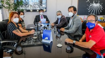 Sindicato obtém compromisso do governador do GDF de acelerar processo de vacinação da categoria bancária