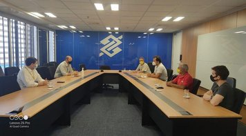 Em reunião com diretoria de tecnologia do BB, Sindicato questiona “convite” de retorno ao trabalho presencial