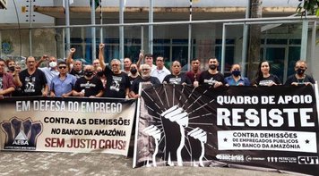 Dois dias depois de receber aviso de desligamento, Quadro de Apoio comparece ao MPT para nova audiência 