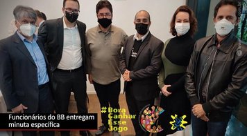 Funcionários do Banco do Brasil entregam minuta específica