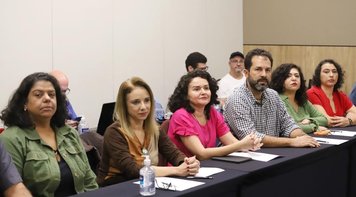 Bancos continuam com proposta de perda salarial; assembleia segue Comando e rejeita