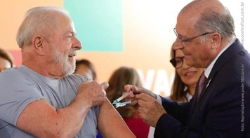 Campanha nacional de vacinação retoma papel do Brasil como referência mundial em imunização