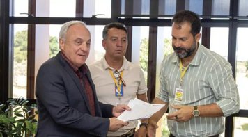 Sindicato e Poupex assinam acordo coletivo 2022-2024