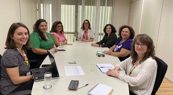 CUT e Contraf se reúnem com governo federal para debater políticas para mulheres