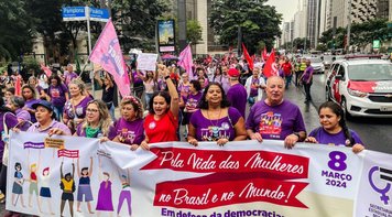 Dia Internacional da Mulher: trabalhadoras protestam por direitos em todo o país