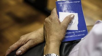 Bancos estão entre os setores que mais demitiram no ano